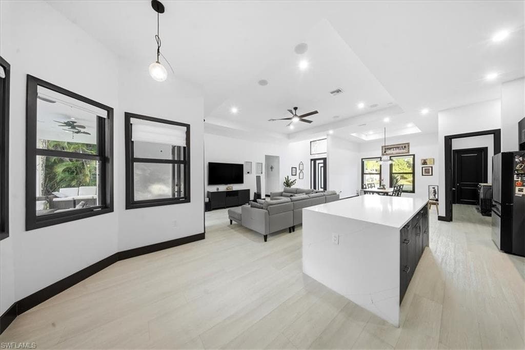 28033 Oak LN, BONITA SPRINGS FL 34135-19