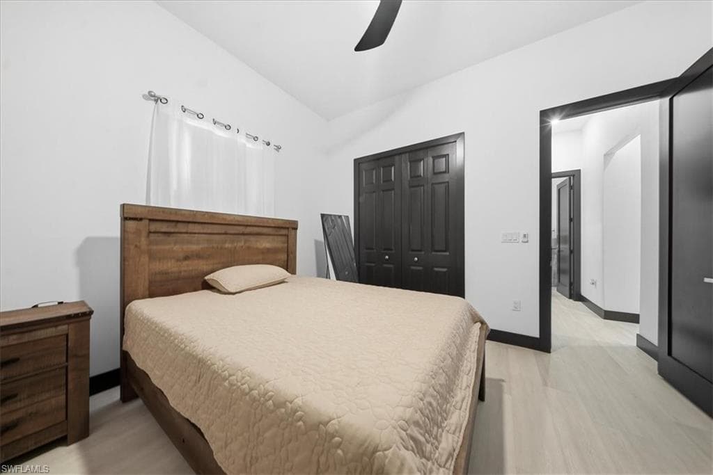 28033 Oak LN, BONITA SPRINGS FL 34135-29