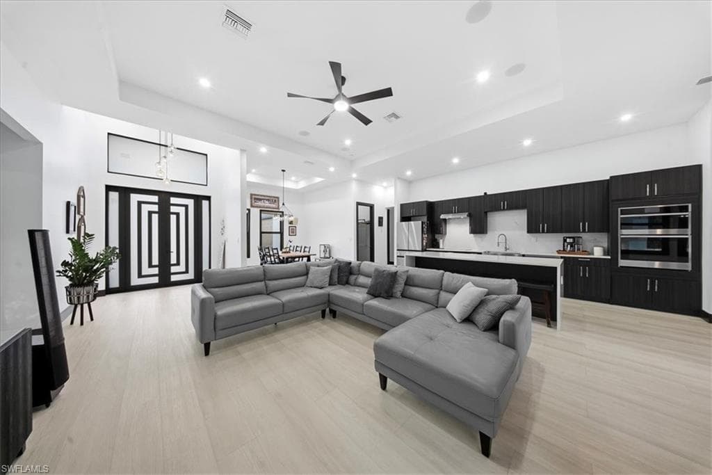 28033 Oak LN, BONITA SPRINGS FL 34135-20