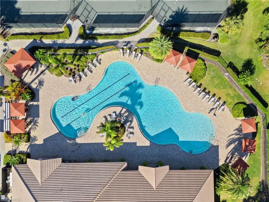 13796 Woodhaven CIR-32