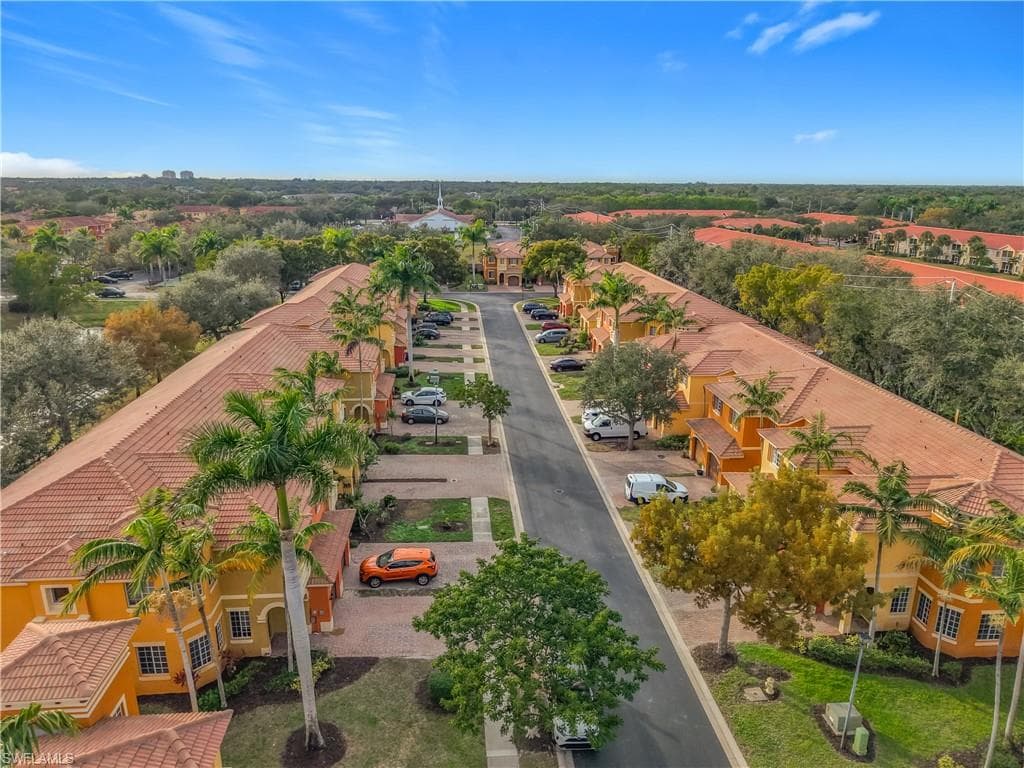 10220 Olivewood WAY # 47, ESTERO FL 33928-30