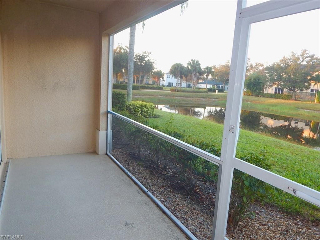 1334 Weeping Willow CT-19