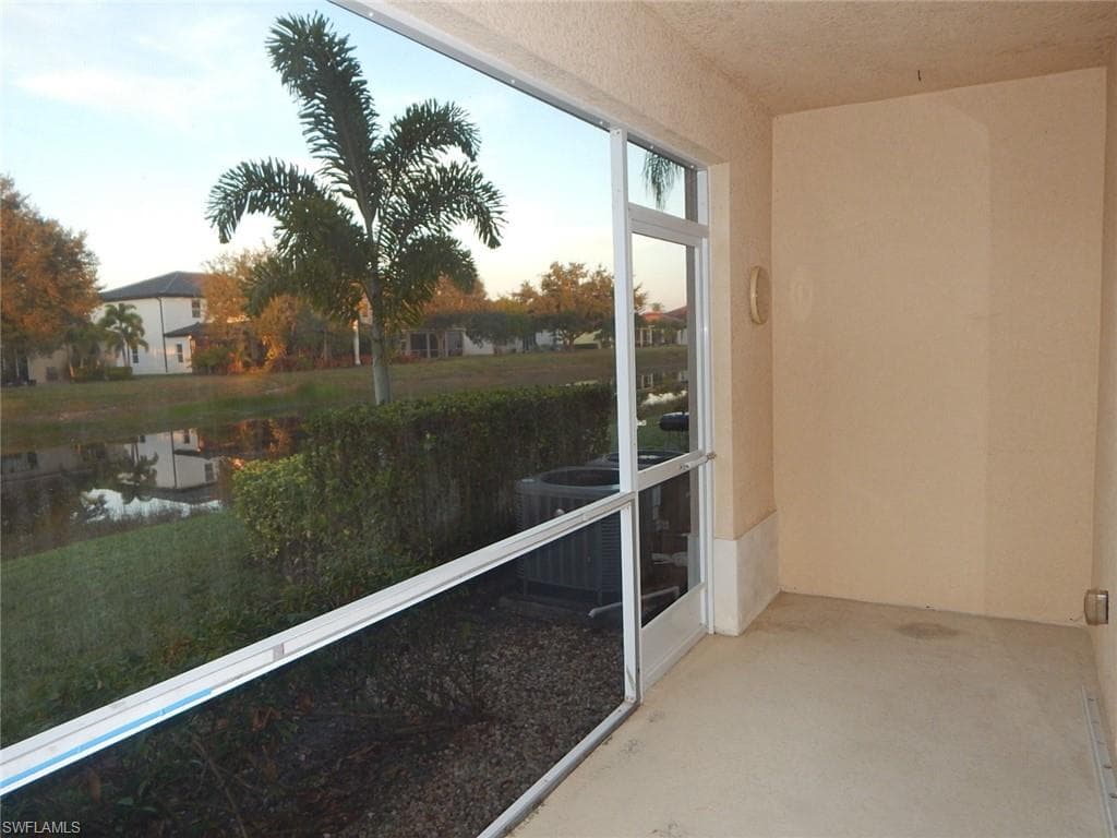 1334 Weeping Willow CT-20