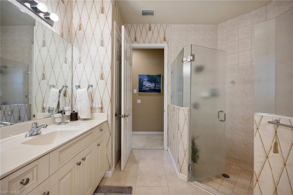 10748 Fieldfair DR, NAPLES FL 34119-21