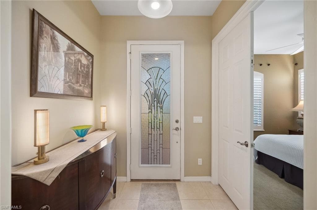 10748 Fieldfair DR, NAPLES FL 34119-2