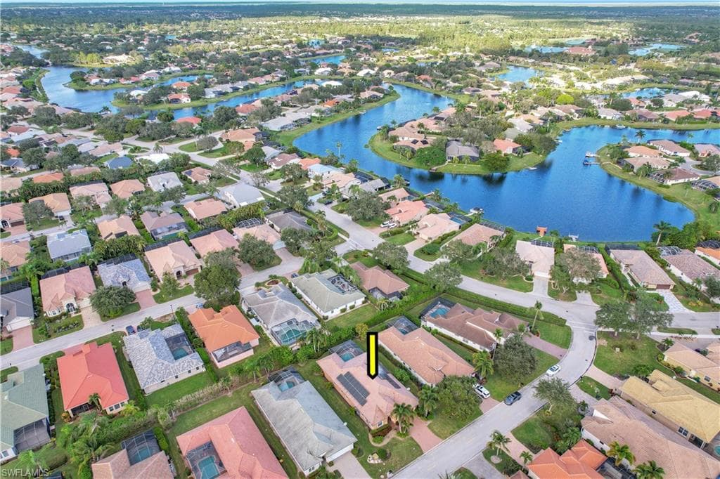 10748 Fieldfair DR, NAPLES FL 34119-34
