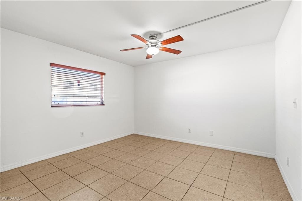 1429 Cape Coral PKWY W # 5, CAPE CORAL FL 33914-23