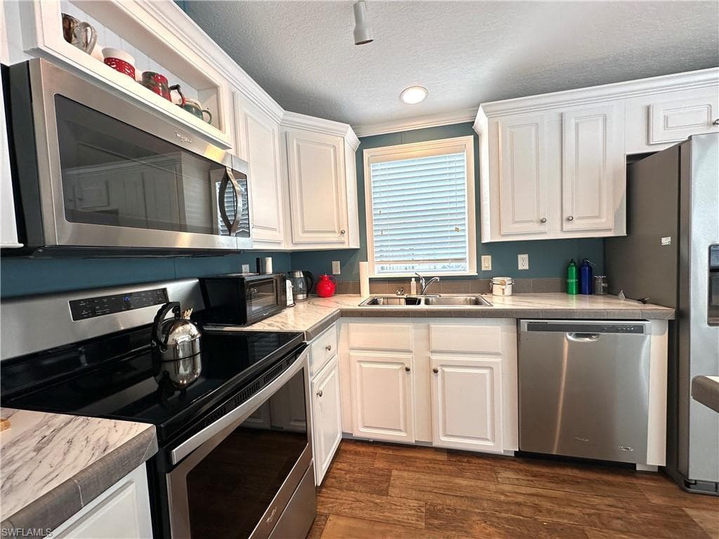 3264 Ott LN, BONITA SPRINGS FL 34134-15