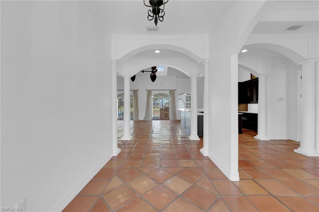 8642 S Lake CIR, FORT MYERS FL 33908-29