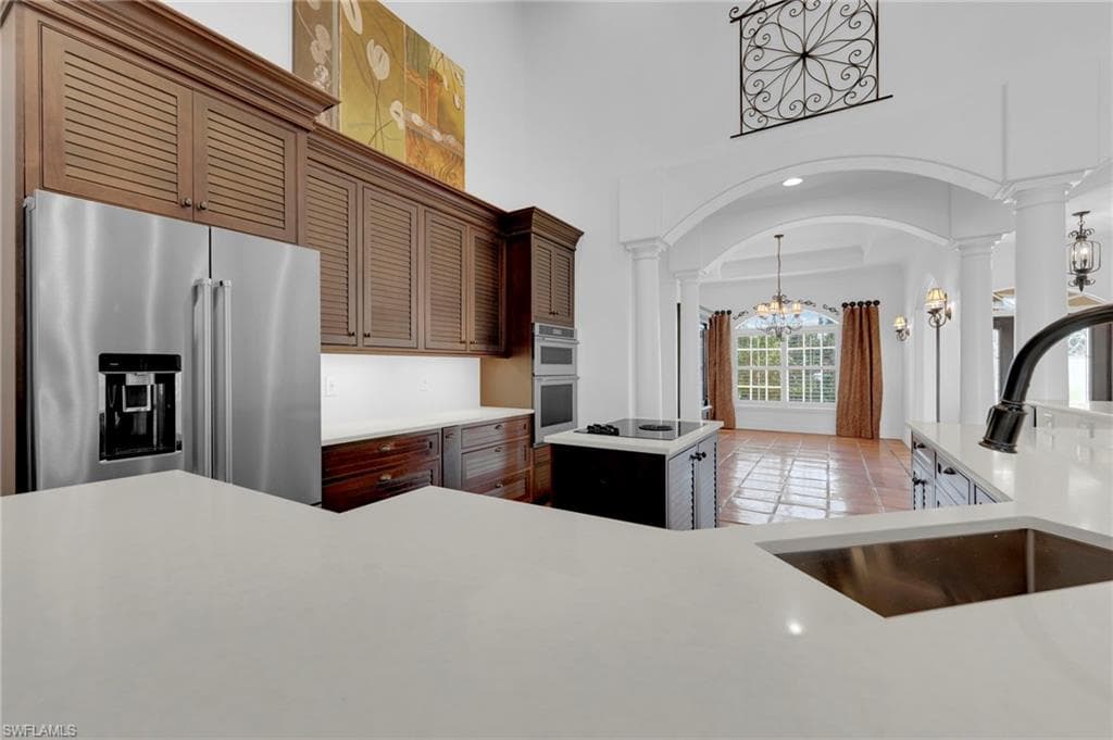 8642 S Lake CIR, FORT MYERS FL 33908-33