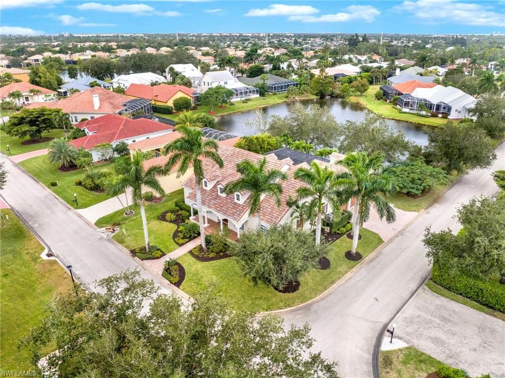 8642 S Lake CIR, FORT MYERS FL 33908-44