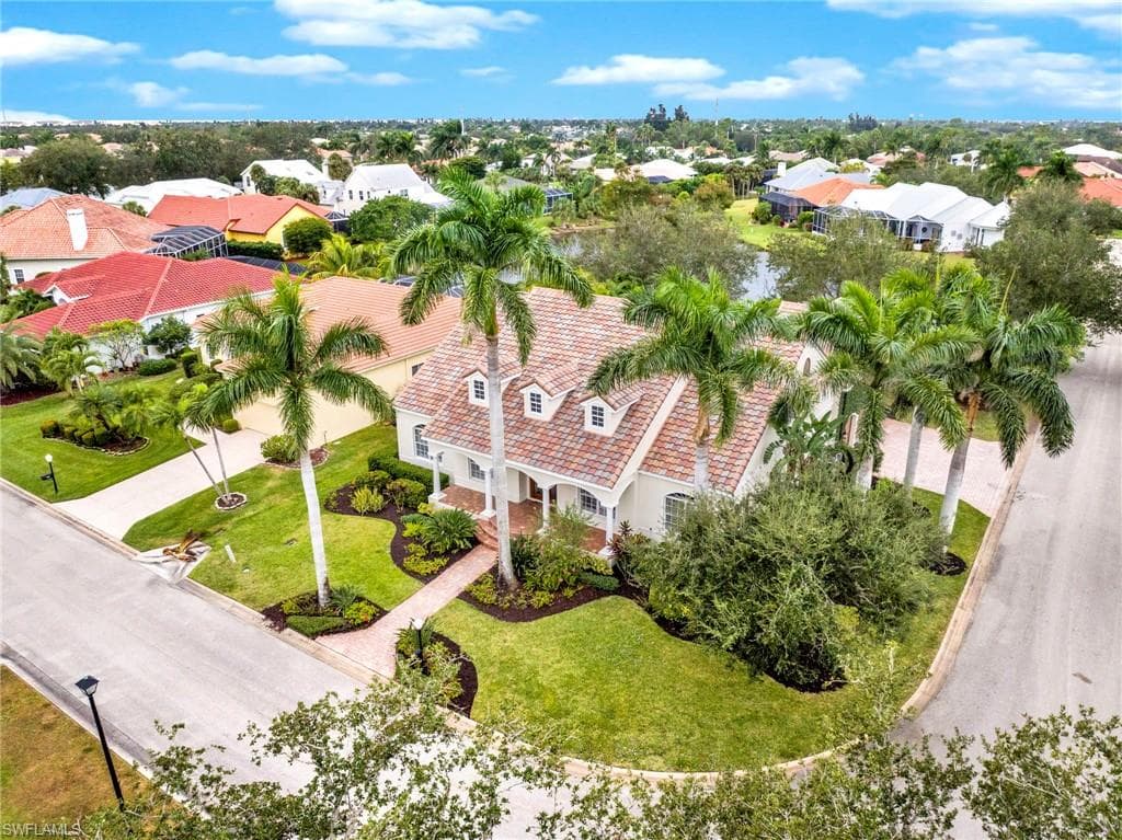 8642 S Lake CIR, FORT MYERS FL 33908-43