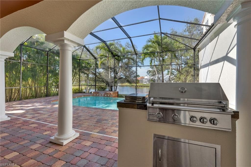 8642 S Lake CIR, FORT MYERS FL 33908-30