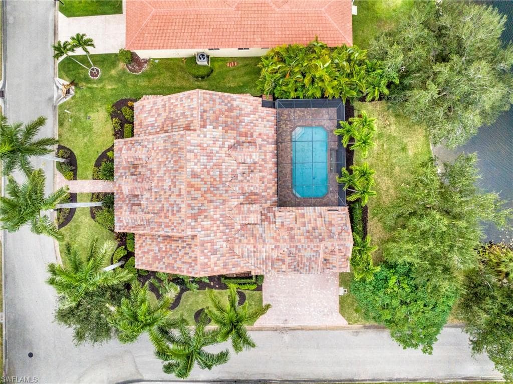 8642 S Lake CIR, FORT MYERS FL 33908-38