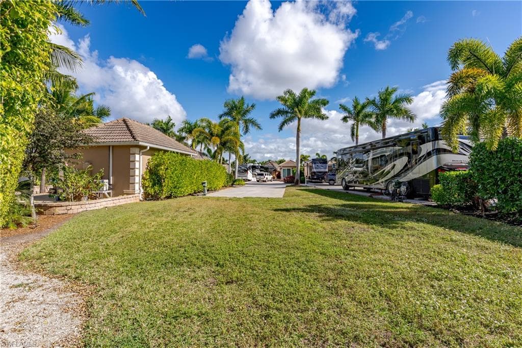 13407 Snook CIR, NAPLES FL 34114-16