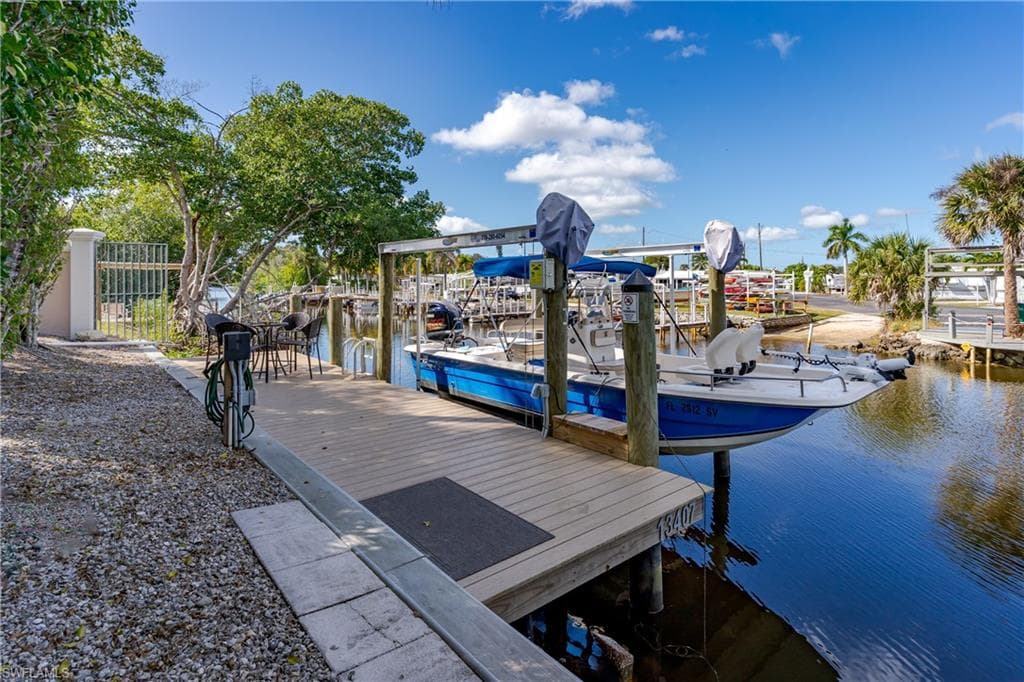 13407 Snook CIR, NAPLES FL 34114-6