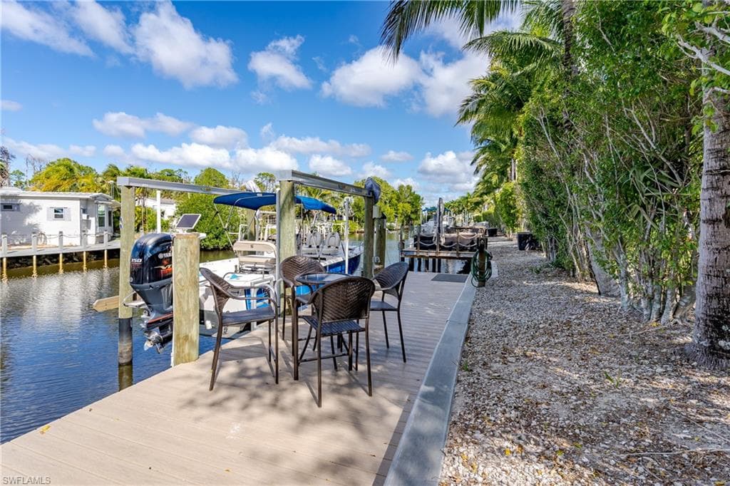 13407 Snook CIR, NAPLES FL 34114-3