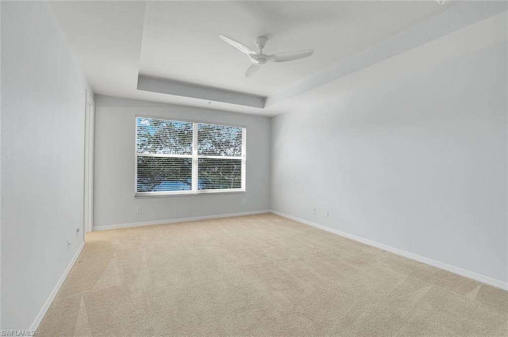 1370 Mariposa CIR # 102, NAPLES FL 34105-26