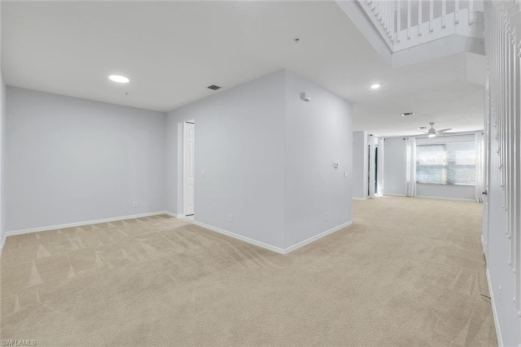 1370 Mariposa CIR # 102, NAPLES FL 34105-8