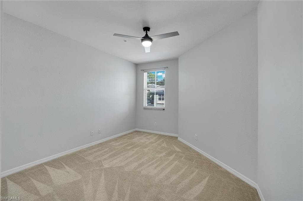 1370 Mariposa CIR # 102, NAPLES FL 34105-33