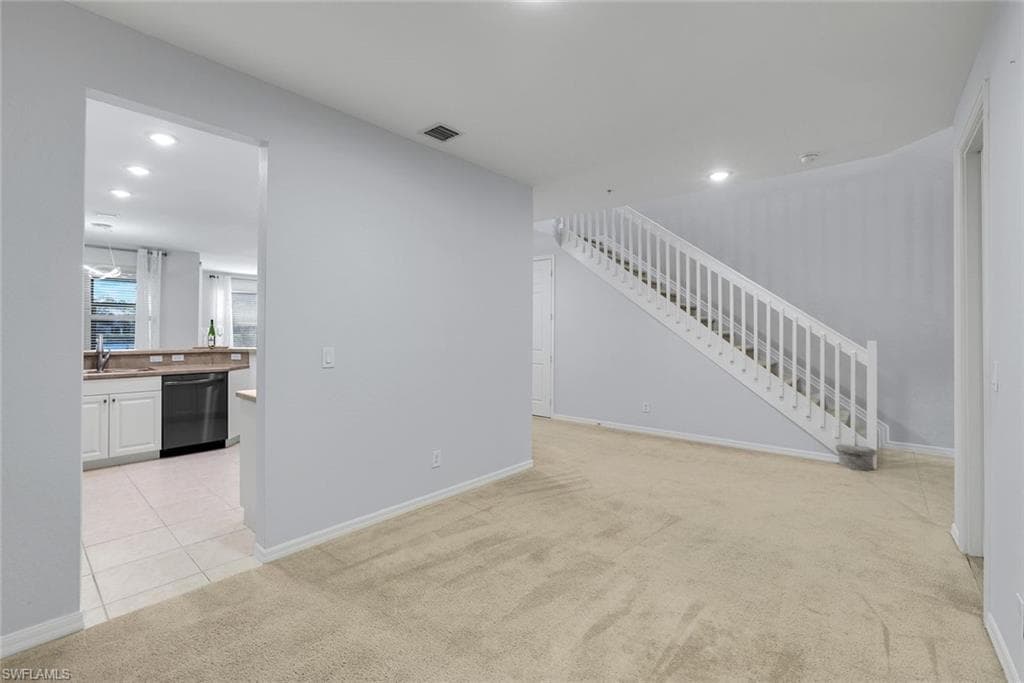 1370 Mariposa CIR # 102, NAPLES FL 34105-9