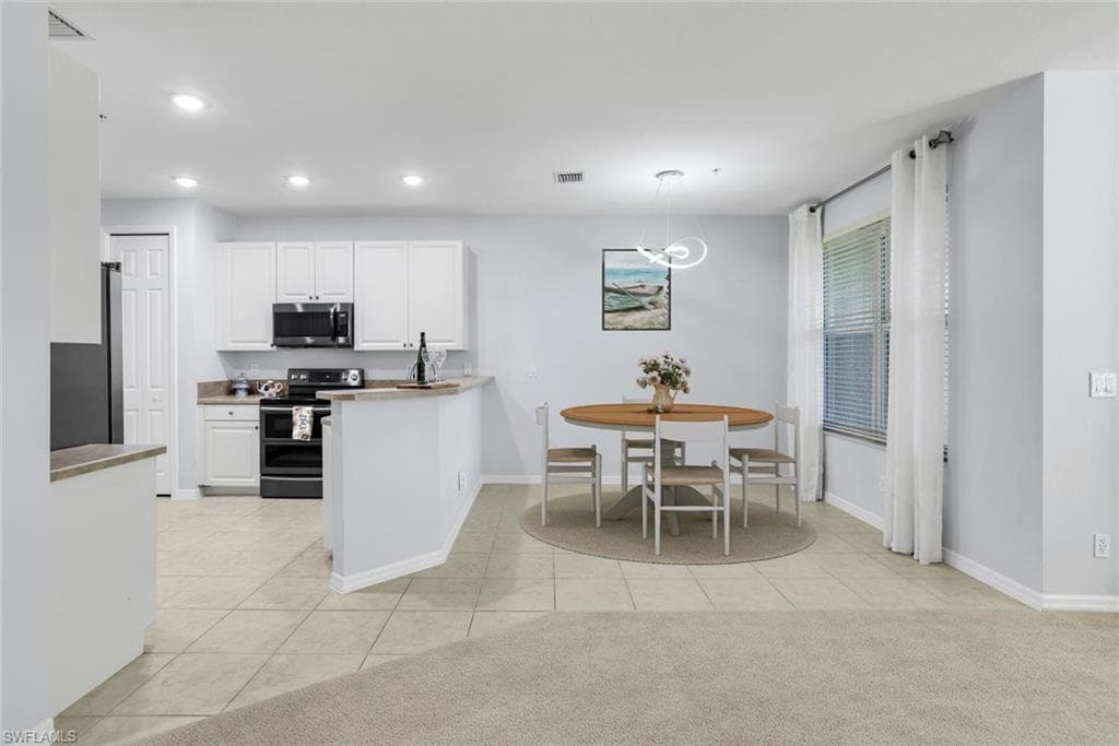 1370 Mariposa CIR # 102, NAPLES FL 34105-14