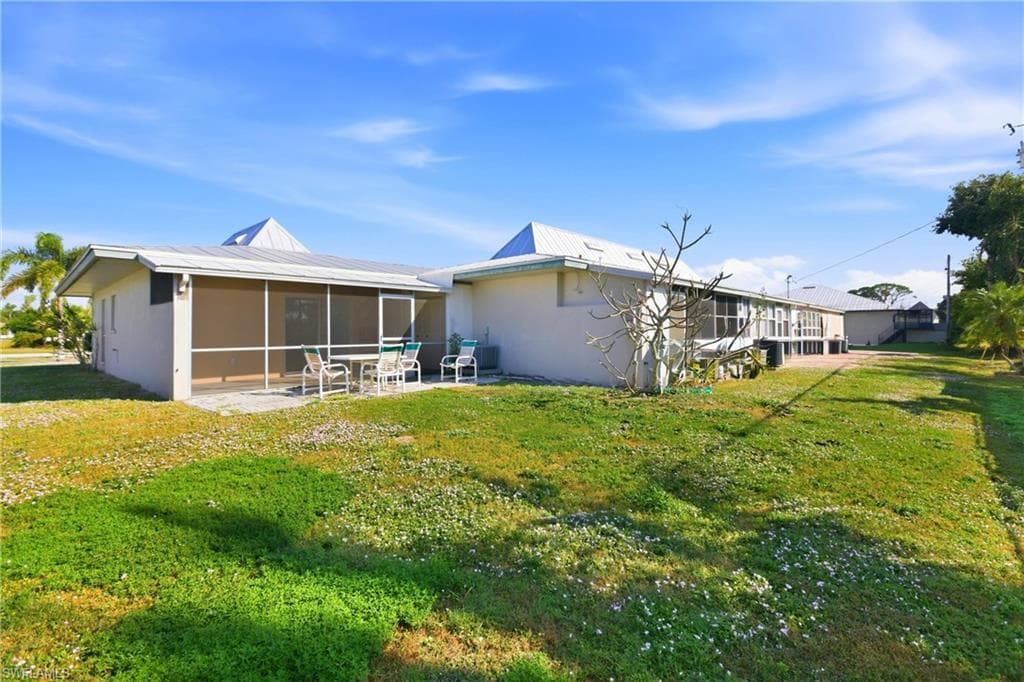 5725 Genesee PKWY # 10, BOKEELIA FL 33922-22