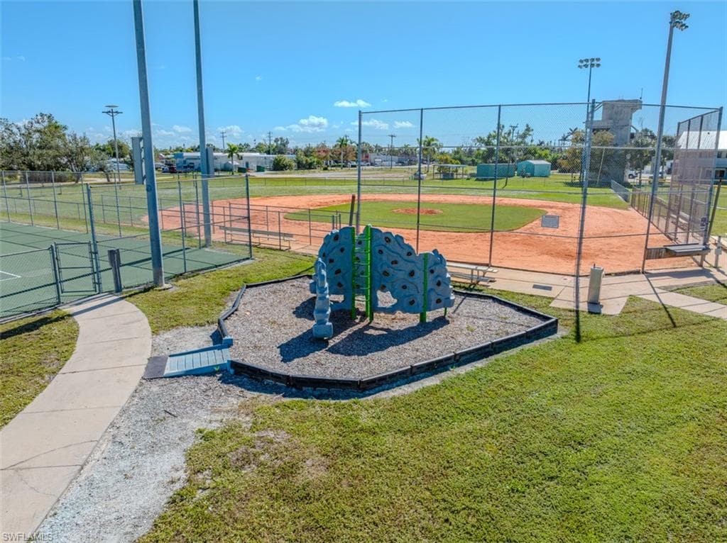 5725 Genesee PKWY # 10, BOKEELIA FL 33922-41