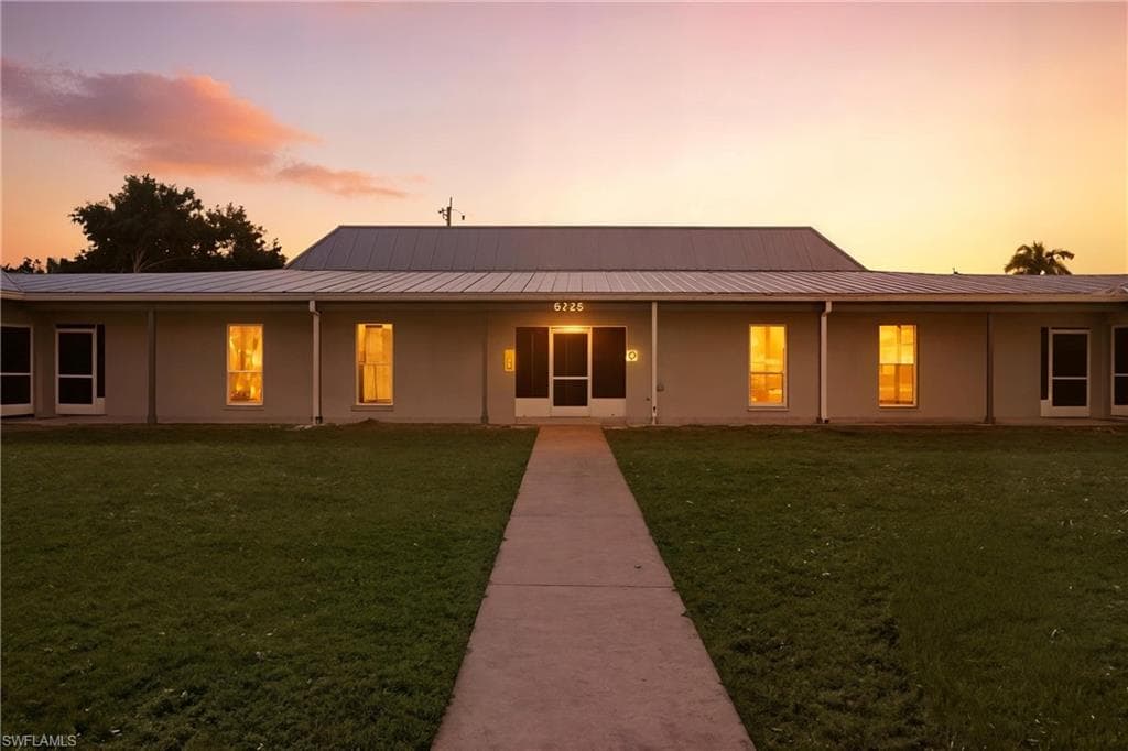 5725 Genesee PKWY # 10, BOKEELIA FL 33922-35
