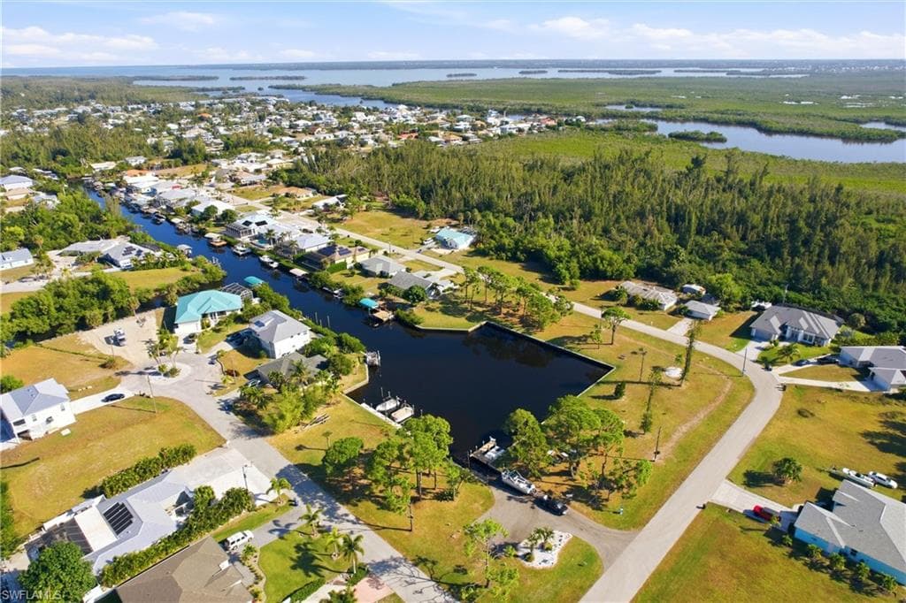 5725 Genesee PKWY # 10, BOKEELIA FL 33922-32