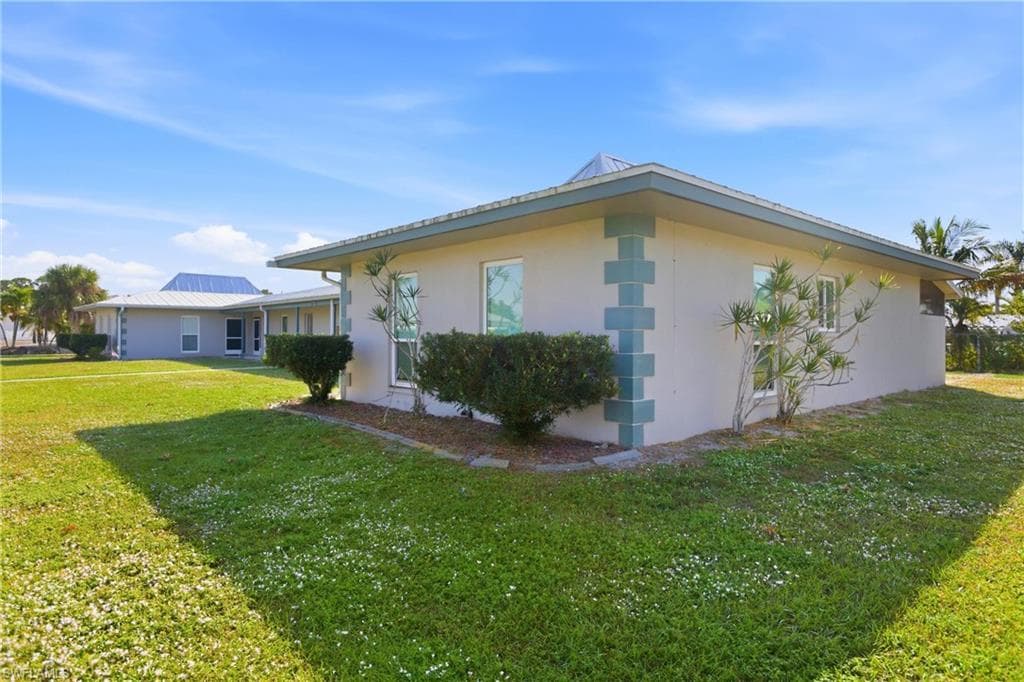5725 Genesee PKWY # 10, BOKEELIA FL 33922-18