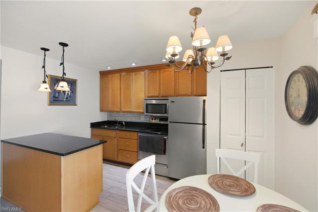 5725 Genesee PKWY # 10, BOKEELIA FL 33922-7