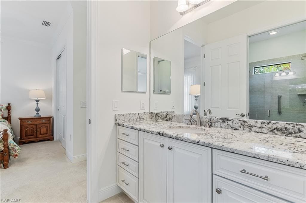 12459 Kentwood AVE, FORT MYERS FL 33913-24