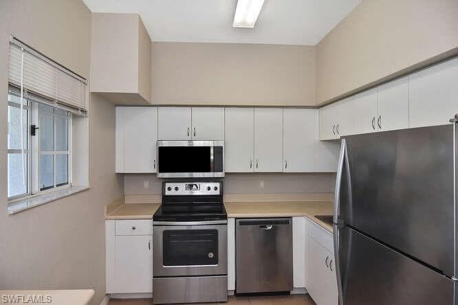 8331 Bernwood Cove LOOP # 1402, FORT MYERS FL 33966-31