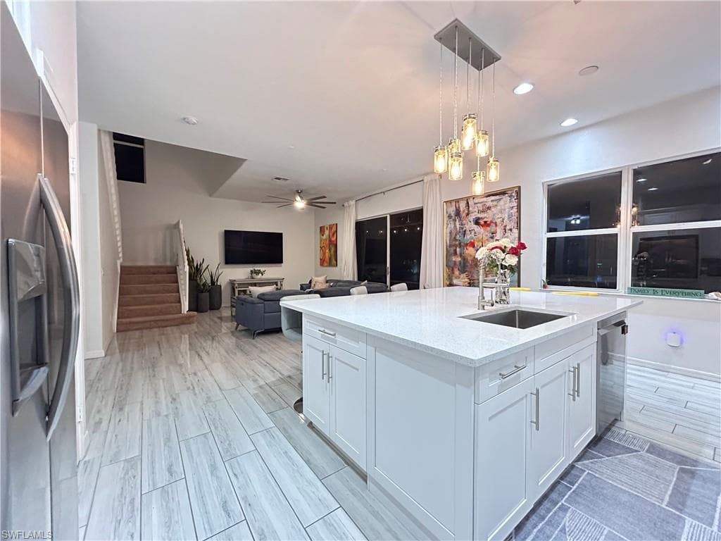 2675 Blue Cypress Lake CT, CAPE CORAL FL 33909-12