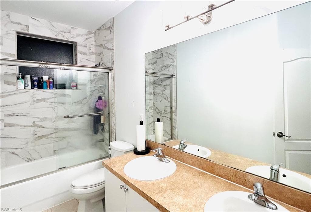 2675 Blue Cypress Lake CT, CAPE CORAL FL 33909-35