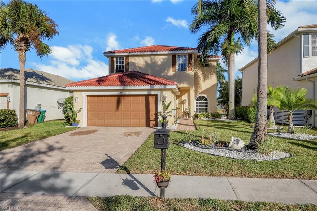 2675 Blue Cypress Lake CT, CAPE CORAL FL 33909-23