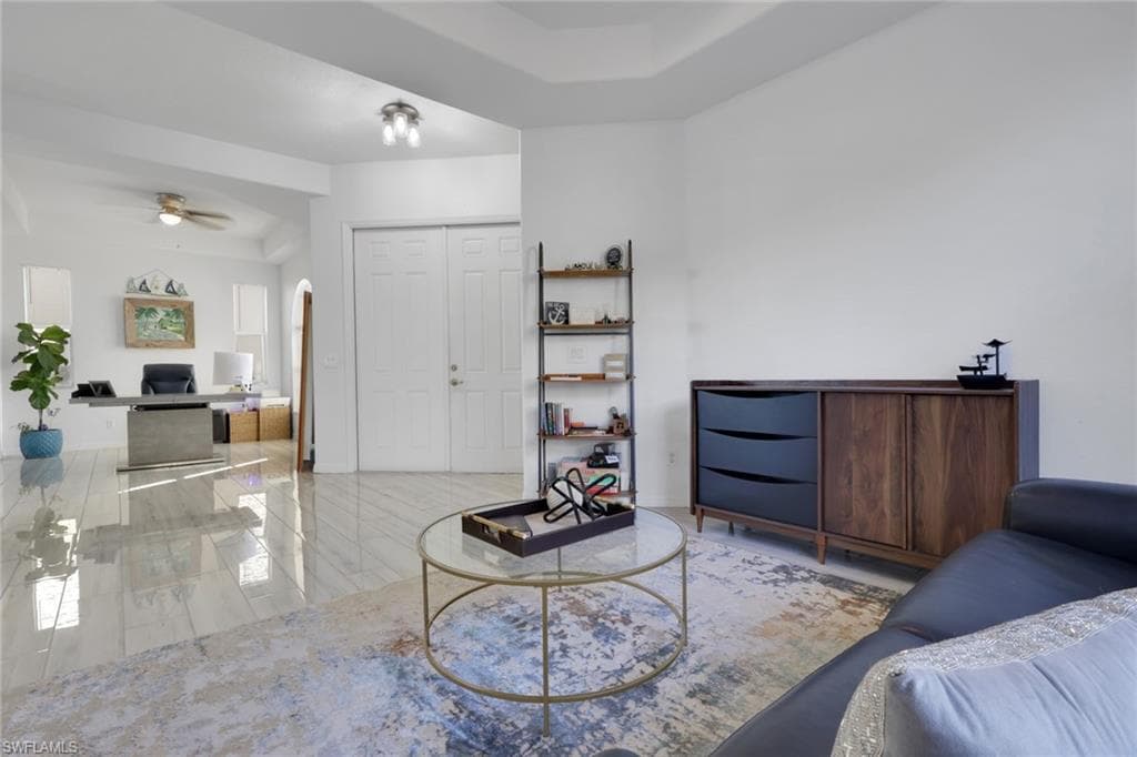 2675 Blue Cypress Lake CT, CAPE CORAL FL 33909-9