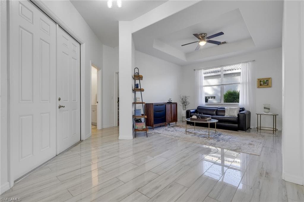 2675 Blue Cypress Lake CT, CAPE CORAL FL 33909-7