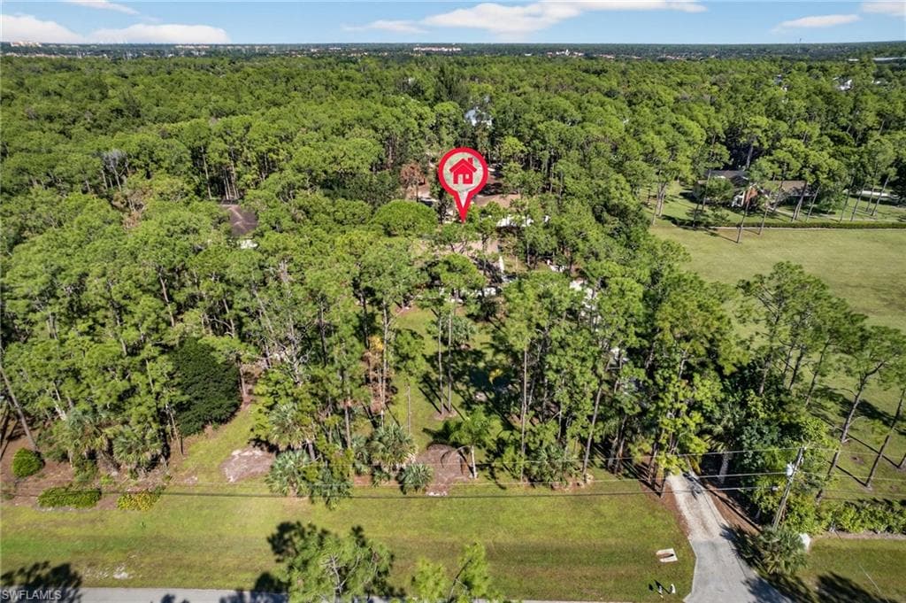 6811 Sandalwood LN, NAPLES FL 34109-41