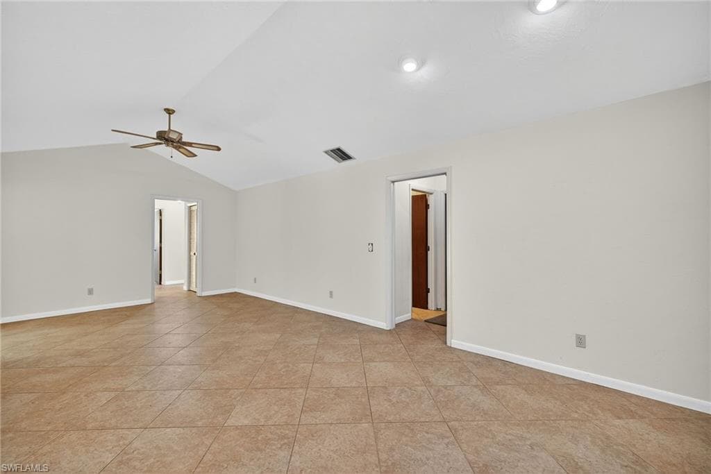 6811 Sandalwood LN, NAPLES FL 34109-11