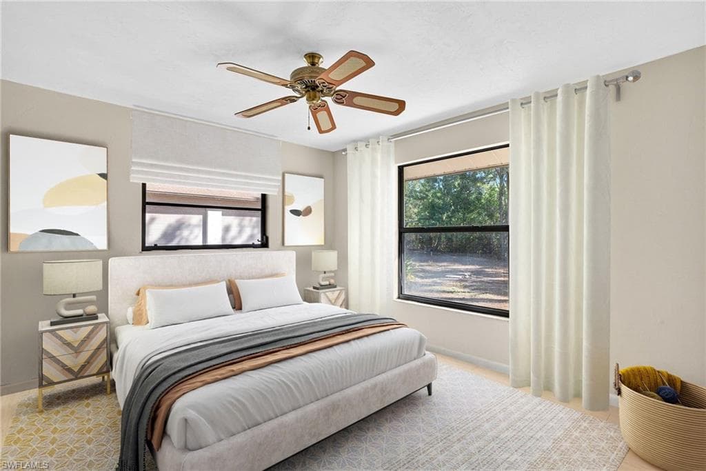 6811 Sandalwood LN, NAPLES FL 34109-29