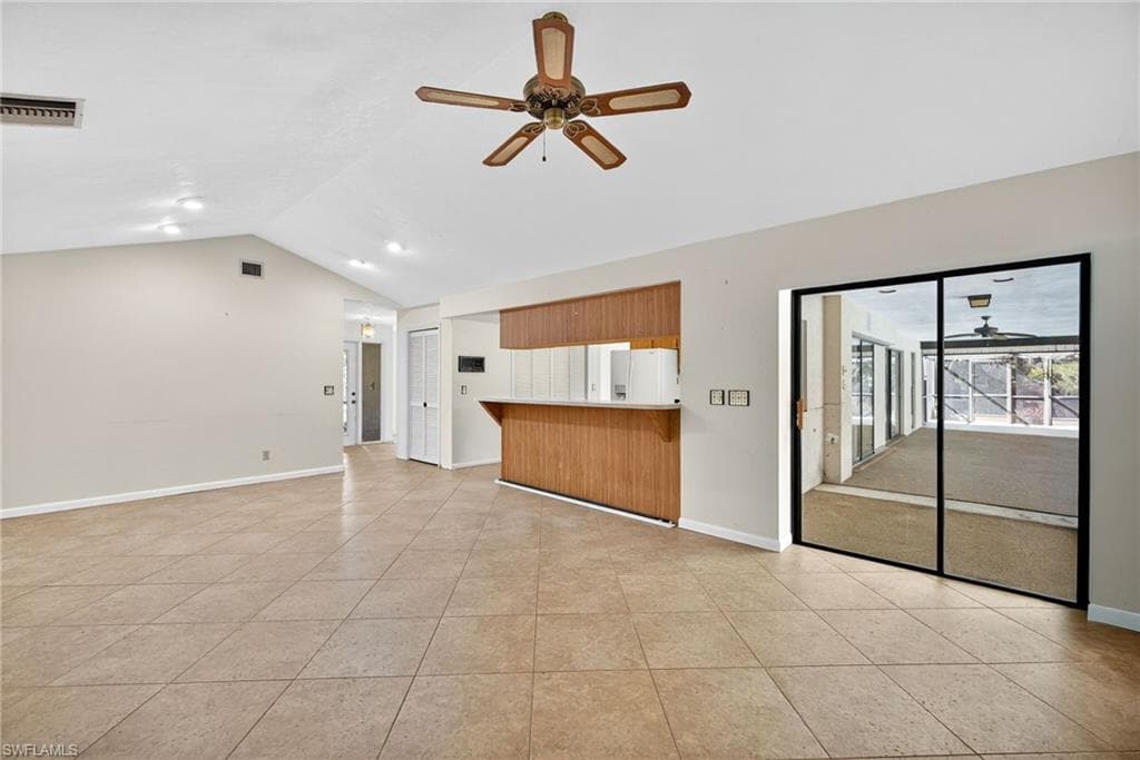 6811 Sandalwood LN, NAPLES FL 34109-9