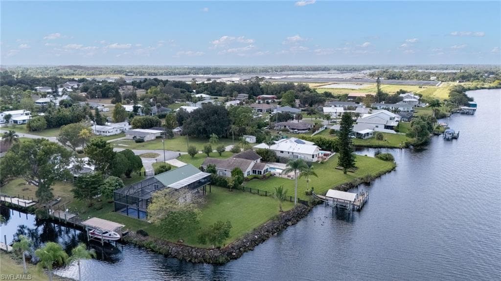 2121 Sebastian CT, ALVA FL 33920-25