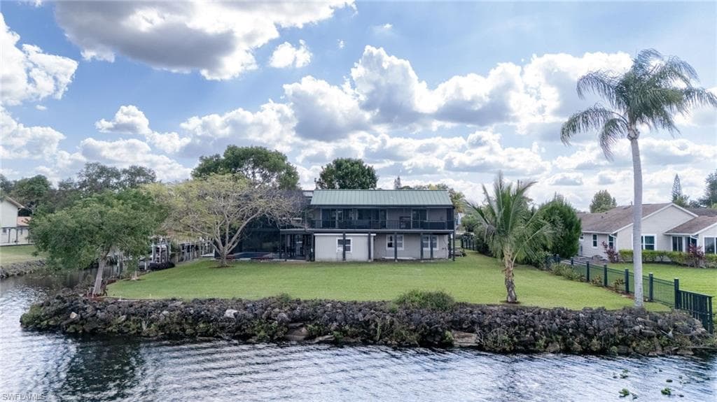 2121 Sebastian CT, ALVA FL 33920-21