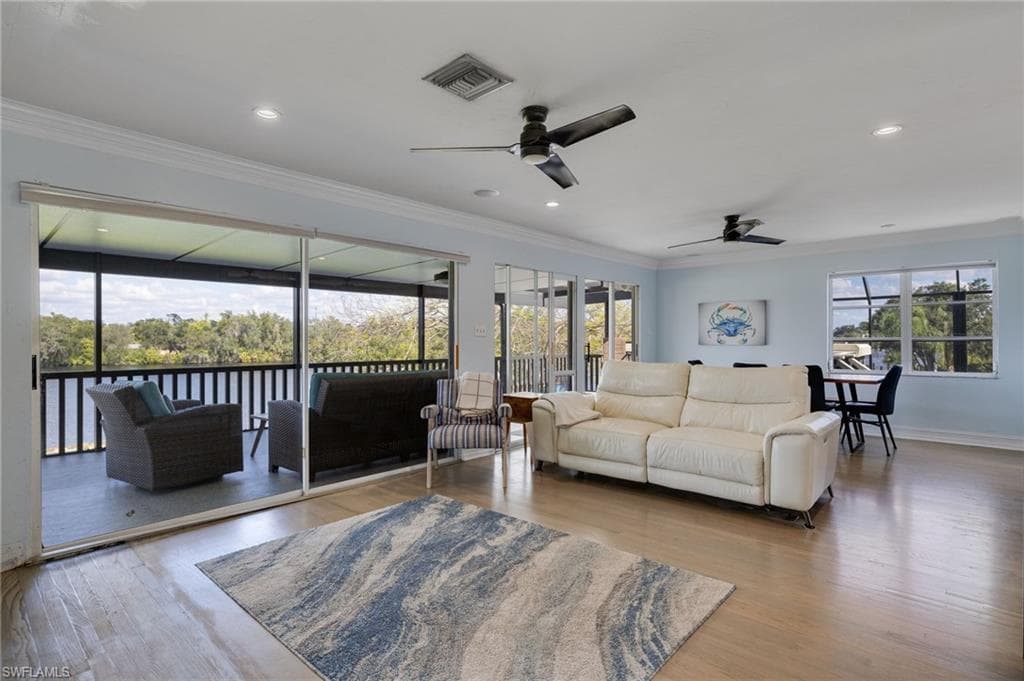 2121 Sebastian CT, ALVA FL 33920-2
