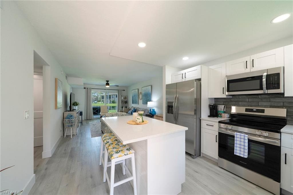 16881 Davis RD # 716, FORT MYERS FL 33908-2