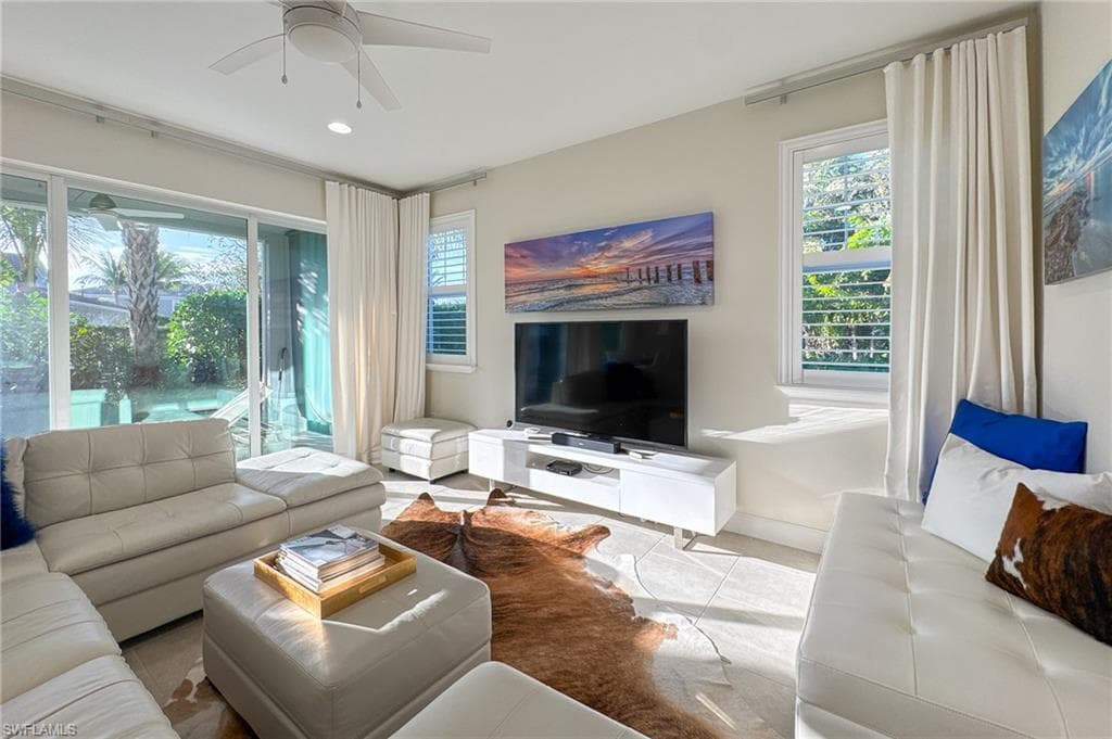 6980 Avalon CIR # 1104, NAPLES FL 34112-26