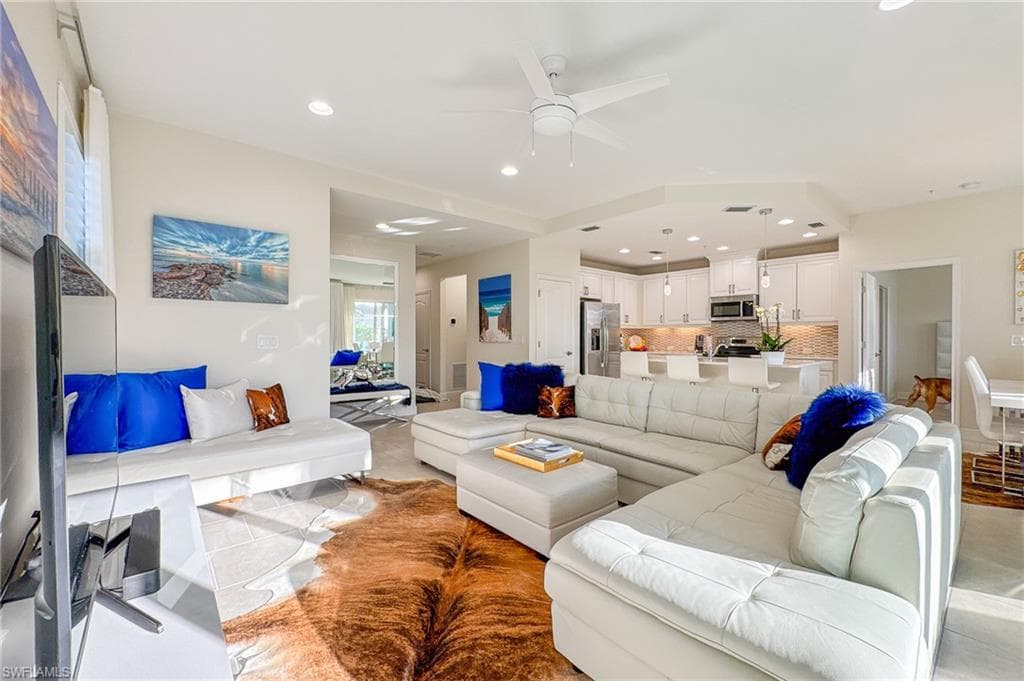 6980 Avalon CIR # 1104, NAPLES FL 34112-8