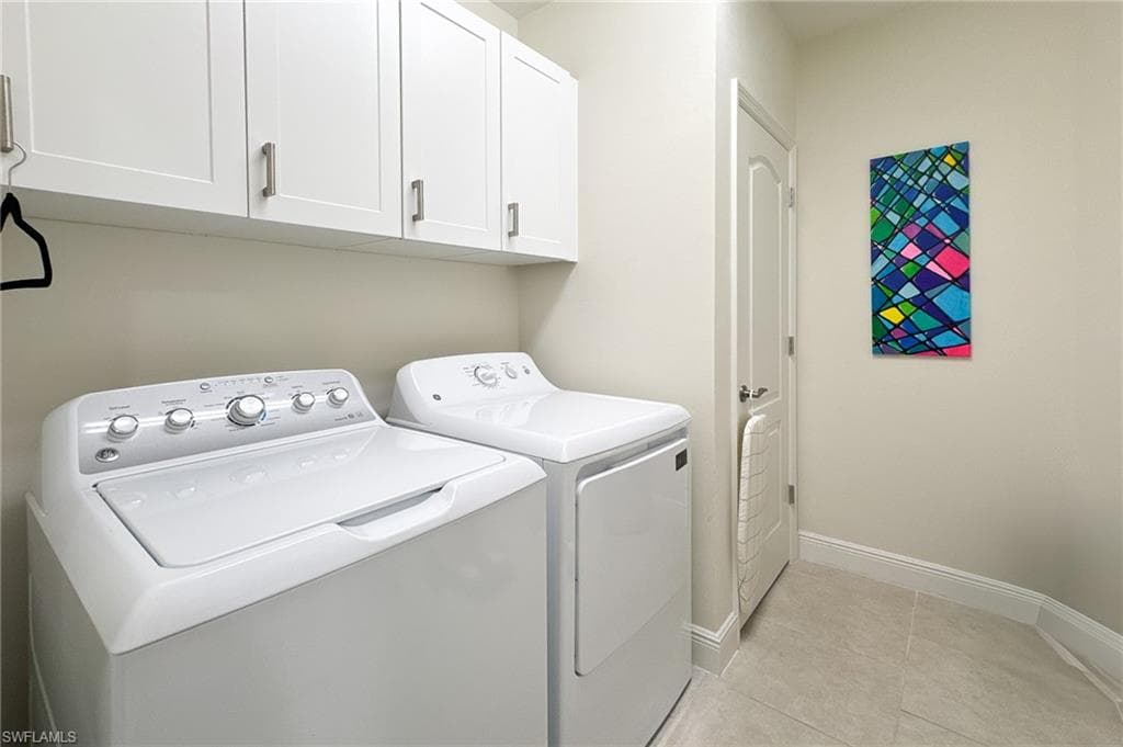 6980 Avalon CIR # 1104, NAPLES FL 34112-32